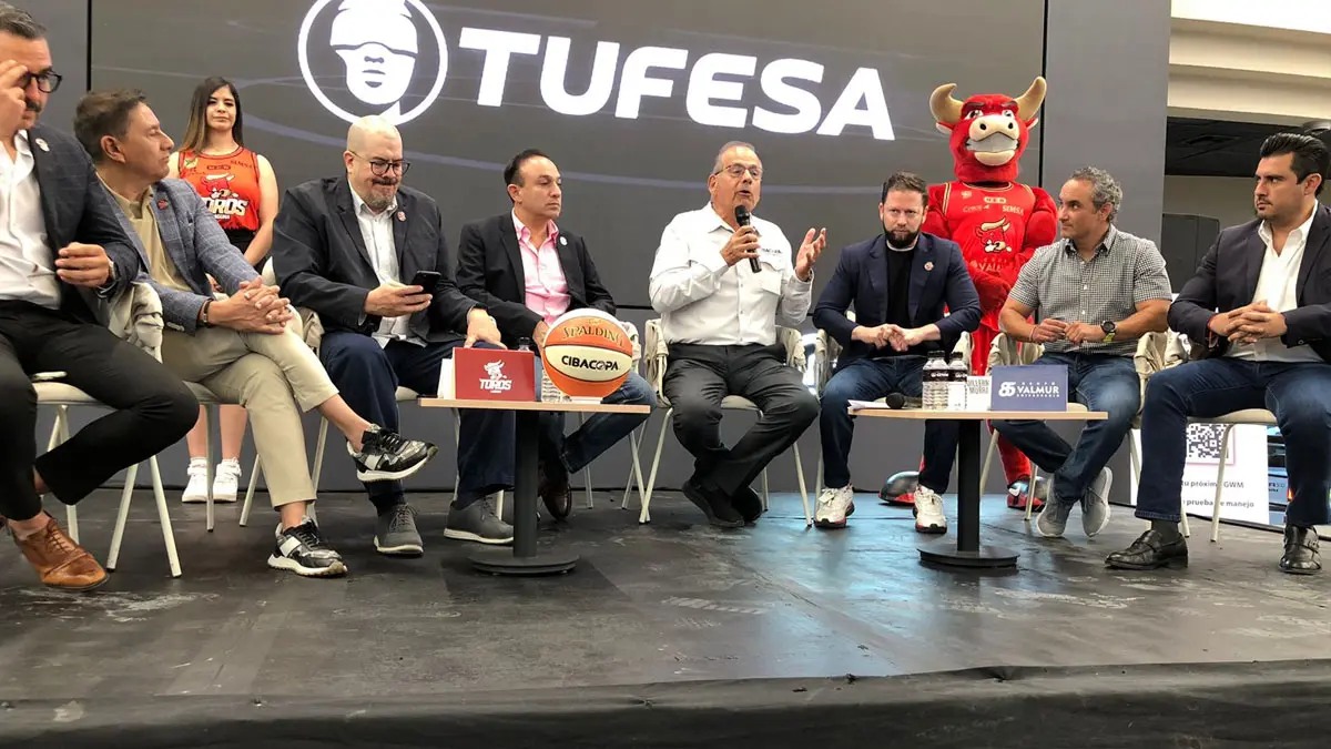 Durante el evento estuvieron presentes representantes de los medios de comunicación, directivos del Cibacopa y miembros del nuevo club.