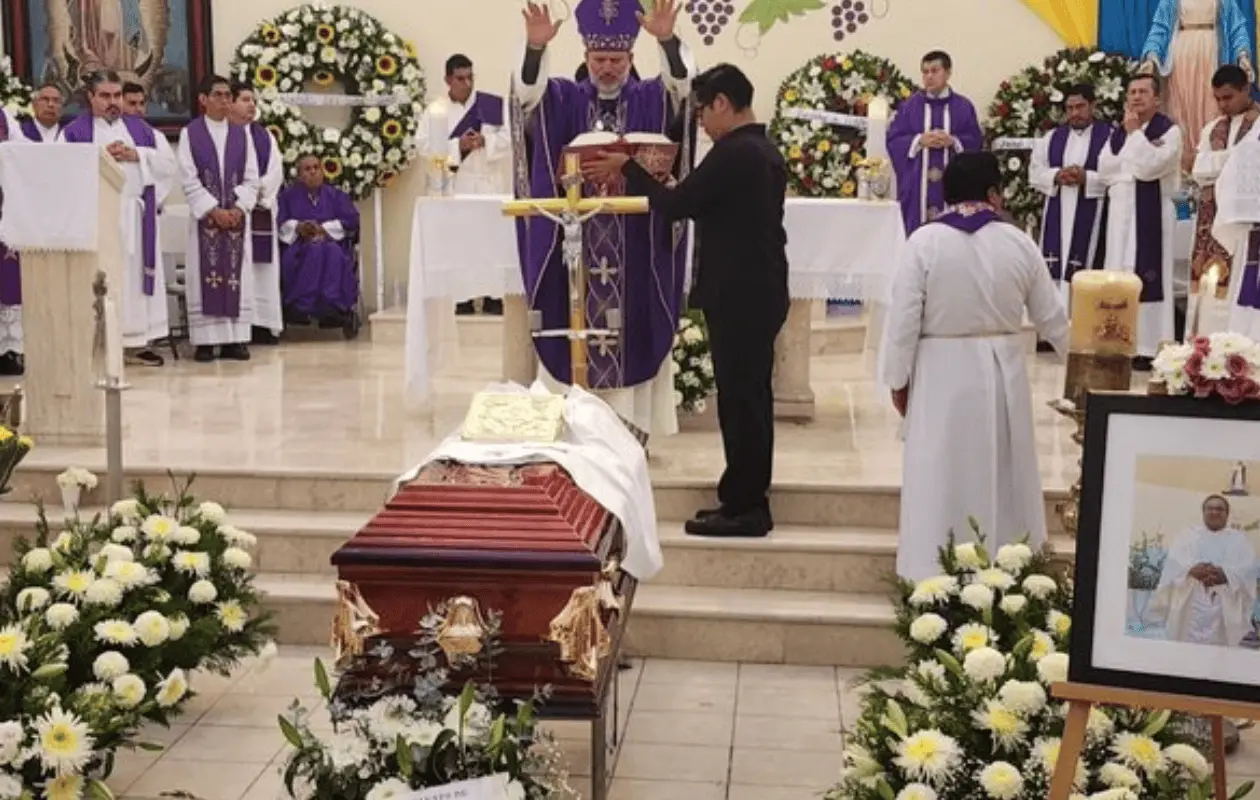 La Iglesia hizo un llamado a la justicia y pidió orar por su descanso.