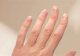 De esta manera podrás hacer crecer tus uñas y tu cabello