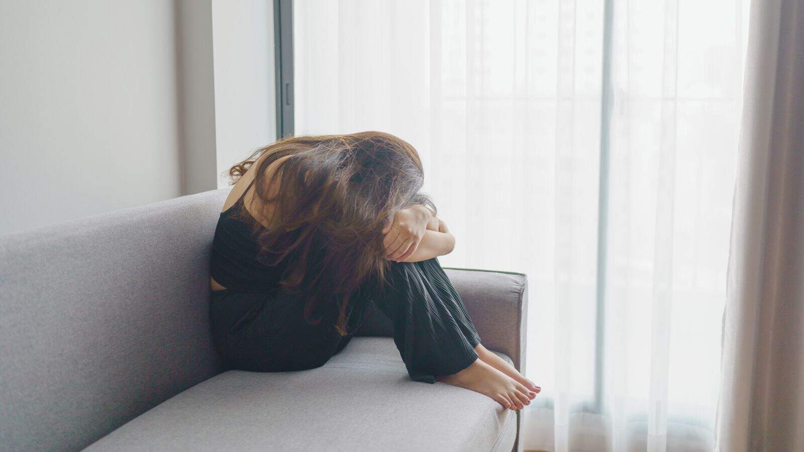 Día Mundial de la Salud Mental: 5 factores que dañan tu bienestar emocional y crees que son normales