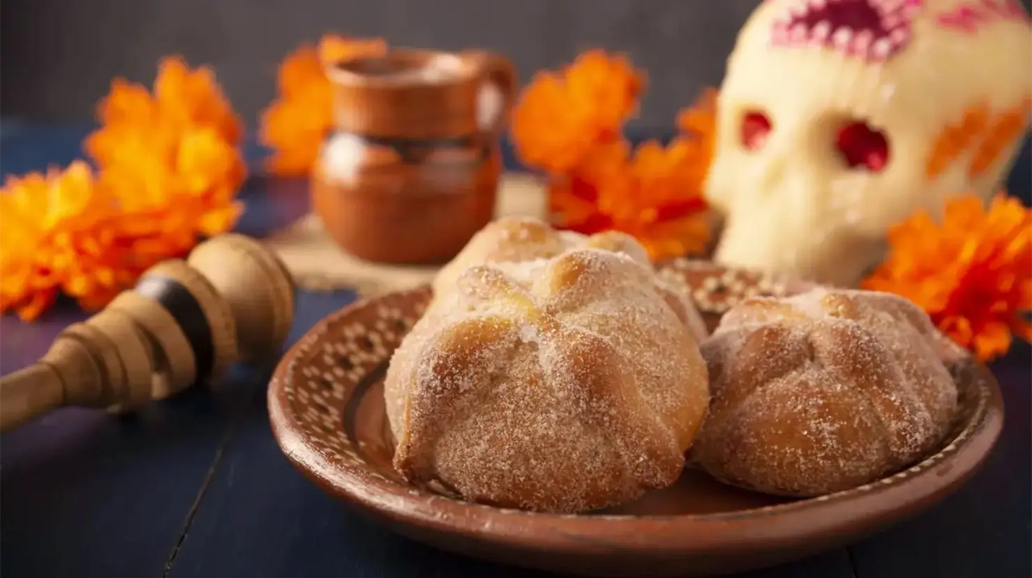 Pan de muerto ¿Cuántas calorías tiene y qué tan saludable es comerlo?