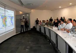 Despliegan cuerpos de emergencia por "Raymond"