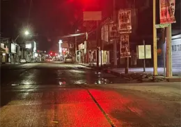 Se levantan losas de concreto de la calle California 
