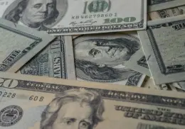 Precio del dólar hoy domingo 12 de octubre: el peso sigue en descenso