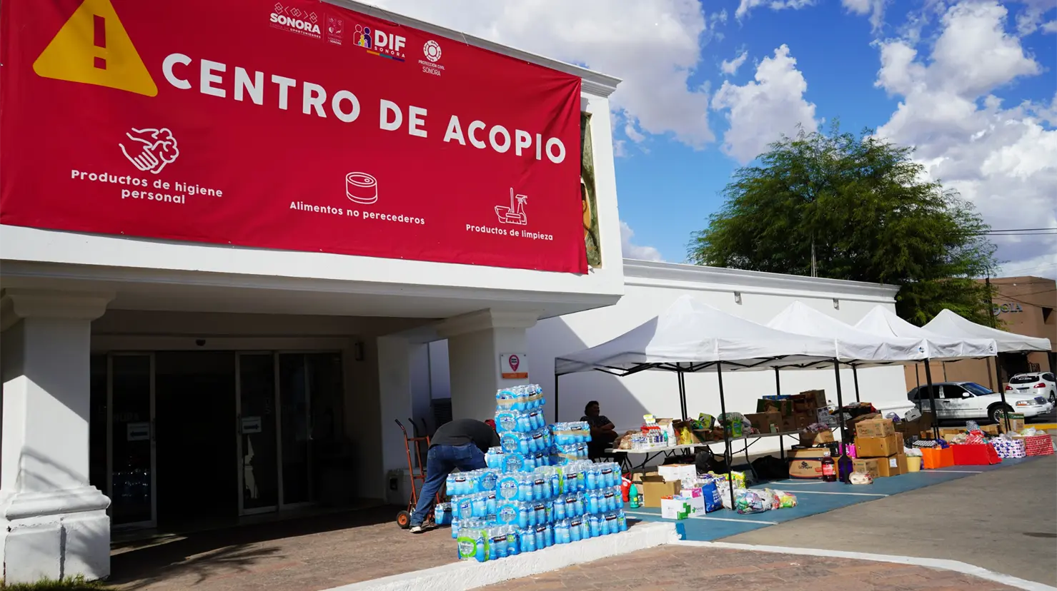 Este lunes autoridades de gobierno estatal, entre ellos, personal de DIF Sonora, procedieron a recorrer comunidades del municipio de Guaymas y Empalme en entre otros, donde por el crecimiento de los arroyos se registraron algunas afectaciones, y acudieron con la finalidad de analizar la gravedad de la situación