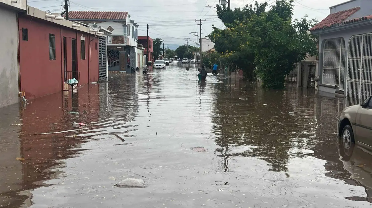 Hay proyecto para acabar con inundaciones en la calle Coracepe