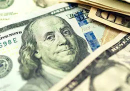 Precio del dólar hoy lunes 13 de octubre: el peso mexicano inicia la semana con leve retroceso