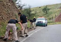 Lluvias provocan al menos seis cierres carreteros