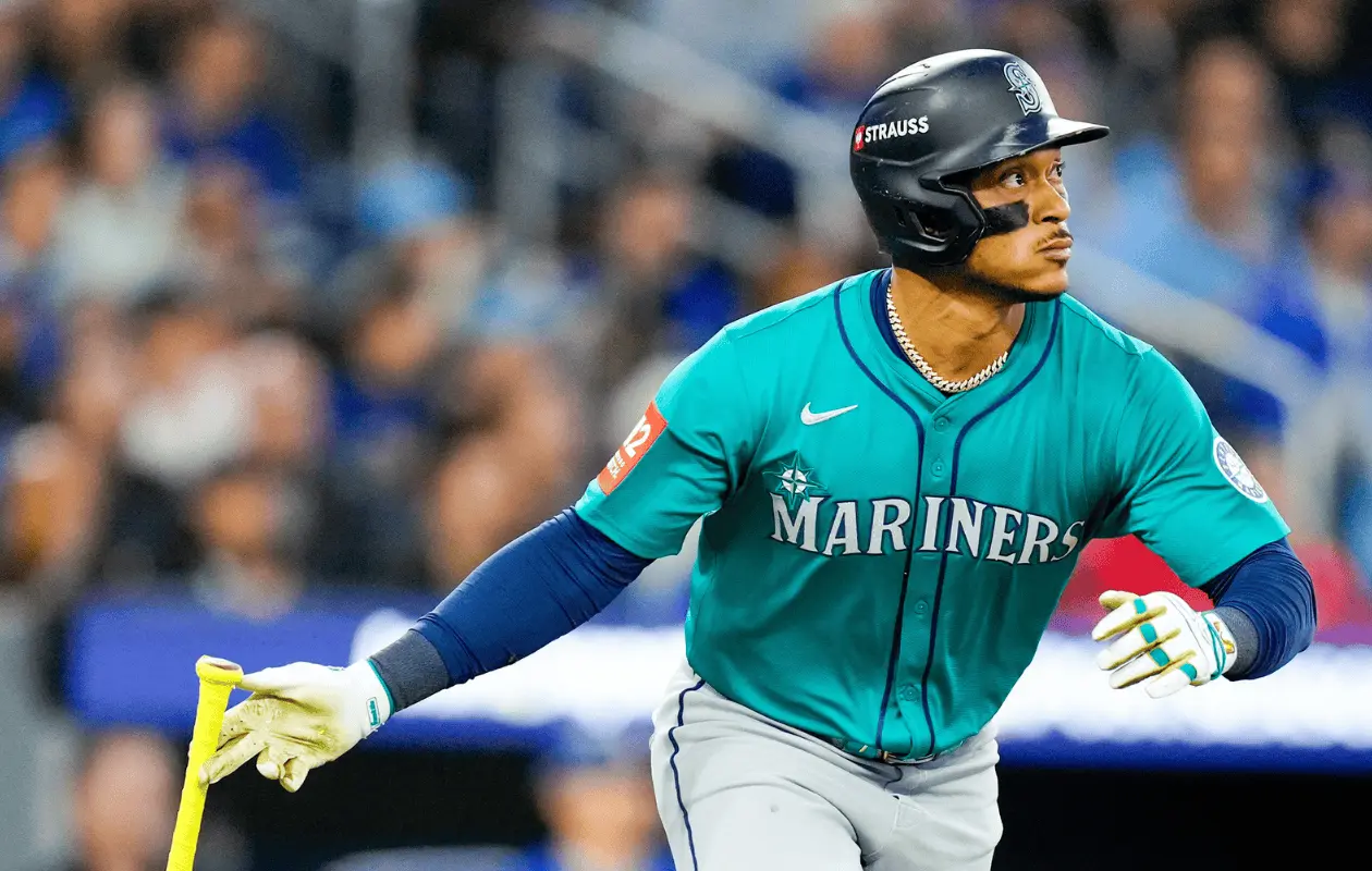 Jorge Polanco conectó jonrón para ayudar a su equipo.