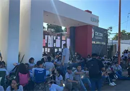 Sigue el paro en Escuela Normal de Obregón; alumnos exigen destitución de maestra