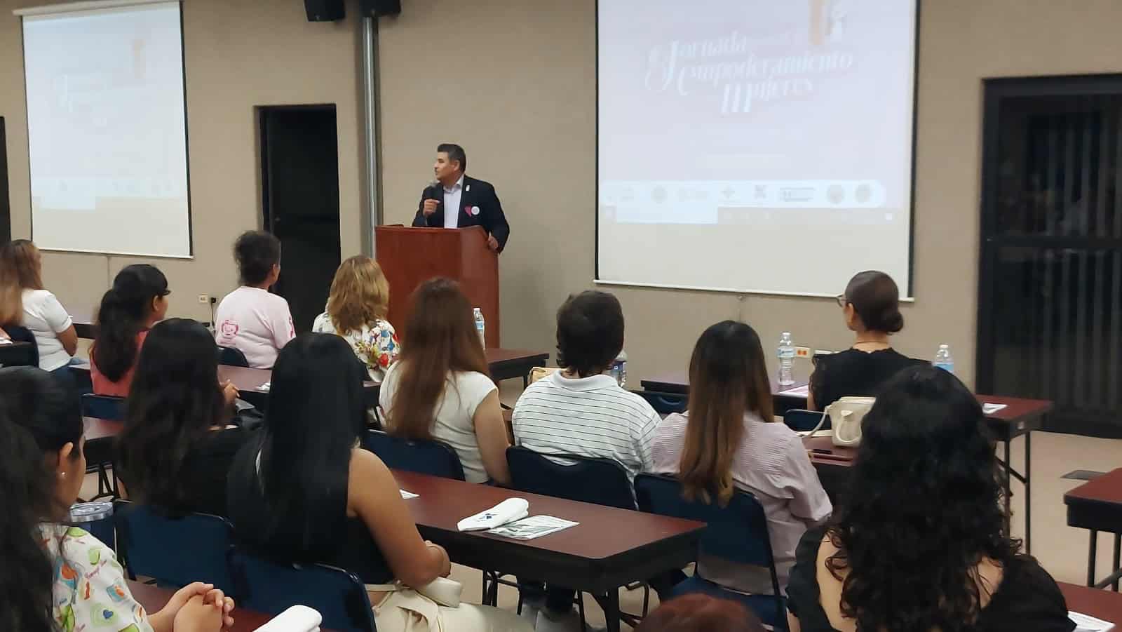 Promueven empoderamiento de mujeres