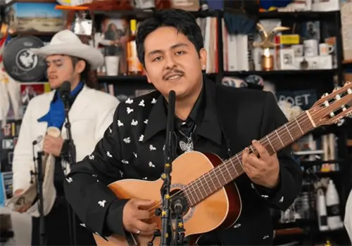 Lo soñó lindo: Macario Martínez debutó en Tiny Desk