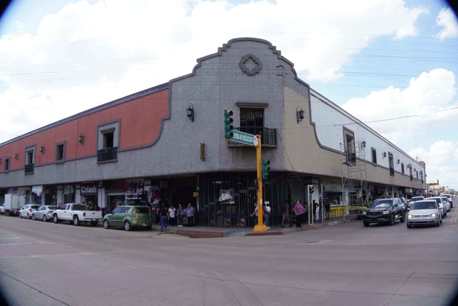 Avanzan trabajos de pintura en Mercajeme