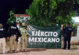 Decomisan drogas, cartuchos y moto robada durante cateo en San José de Bácum