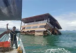 VIDEO | Restaurante El Atracadero es hallado flotando en la costa; lo arrastró el río Tuxpan