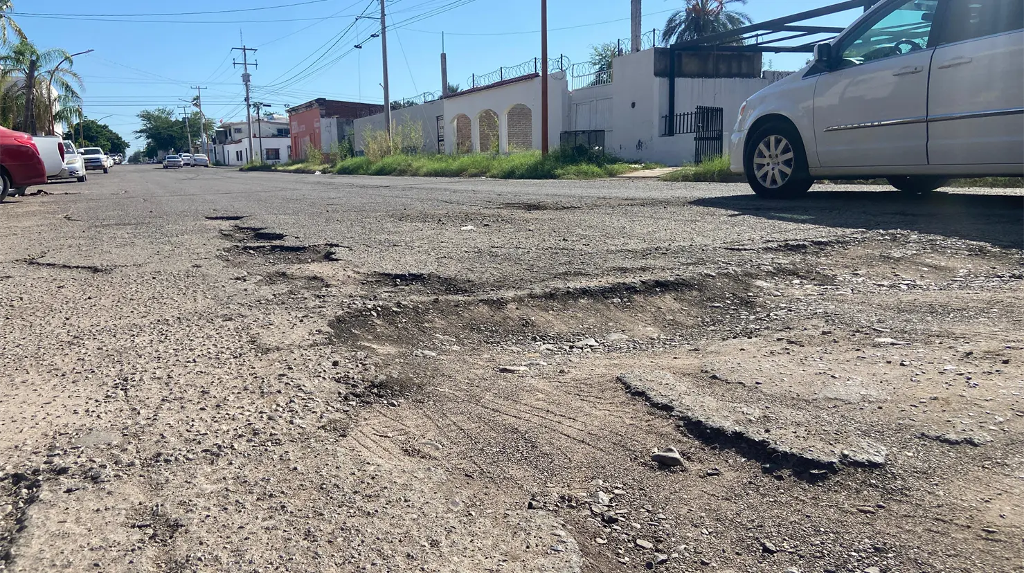 Concesionarios de transporte urbano piden arreglo de calles