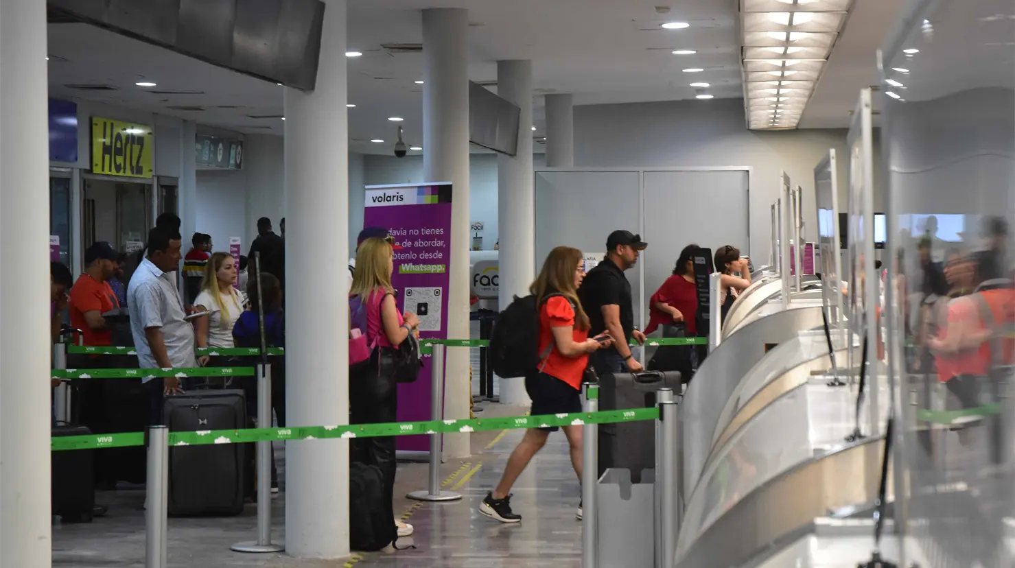 Subsidiar impuesto aeroportuario para mejorar conectividad aérea