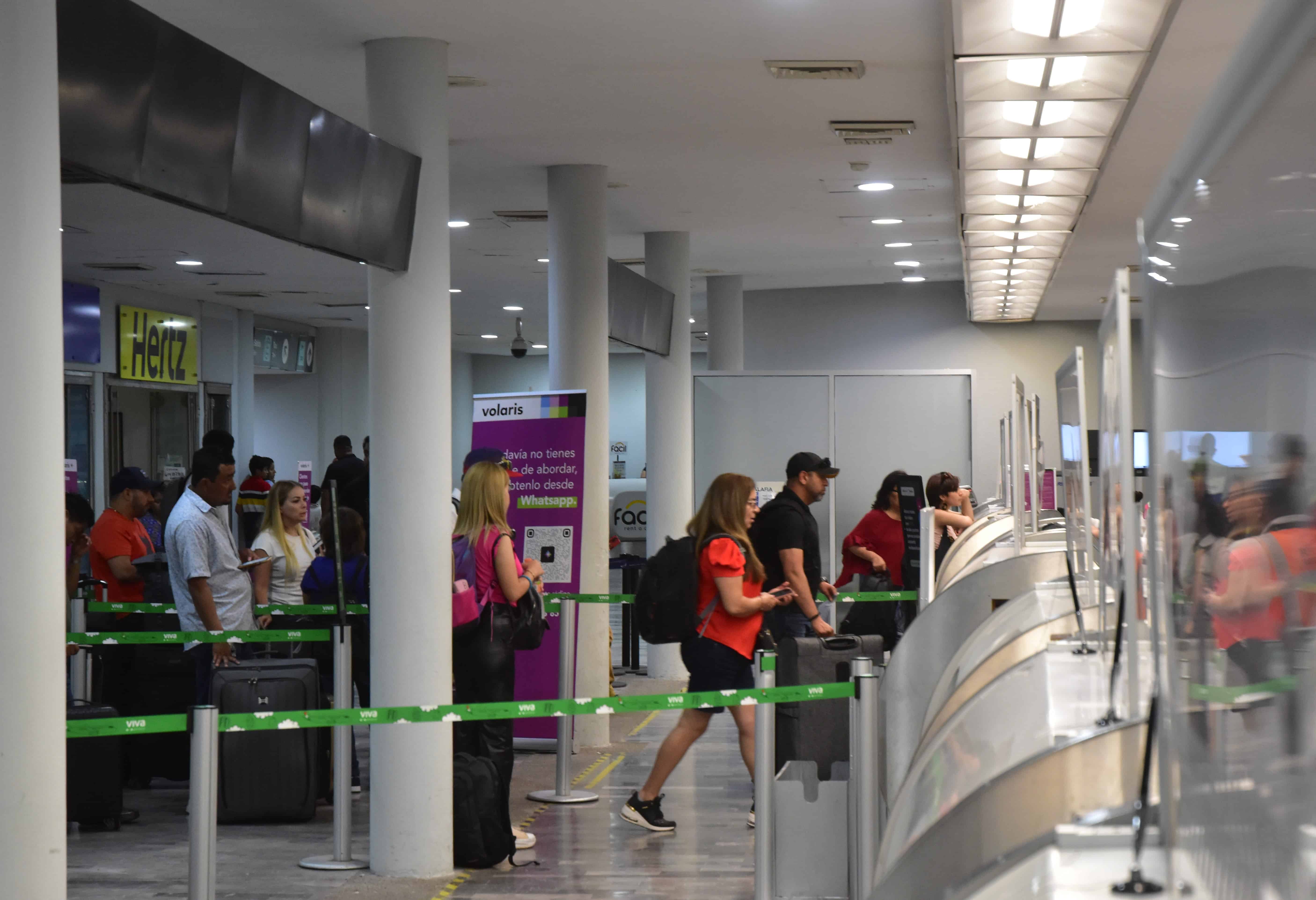 Subsidiar impuesto aeroportuario para mejorar conectividad aérea