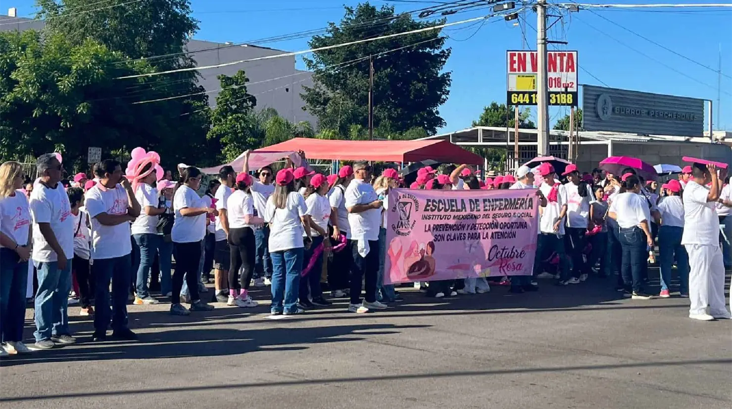 IMSS realiza "Caminata Rosa" para promover la detección oportuna del cáncer de mama