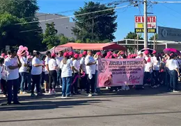 IMSS realiza "Caminata Rosa" para promover la detección oportuna del cáncer de mama