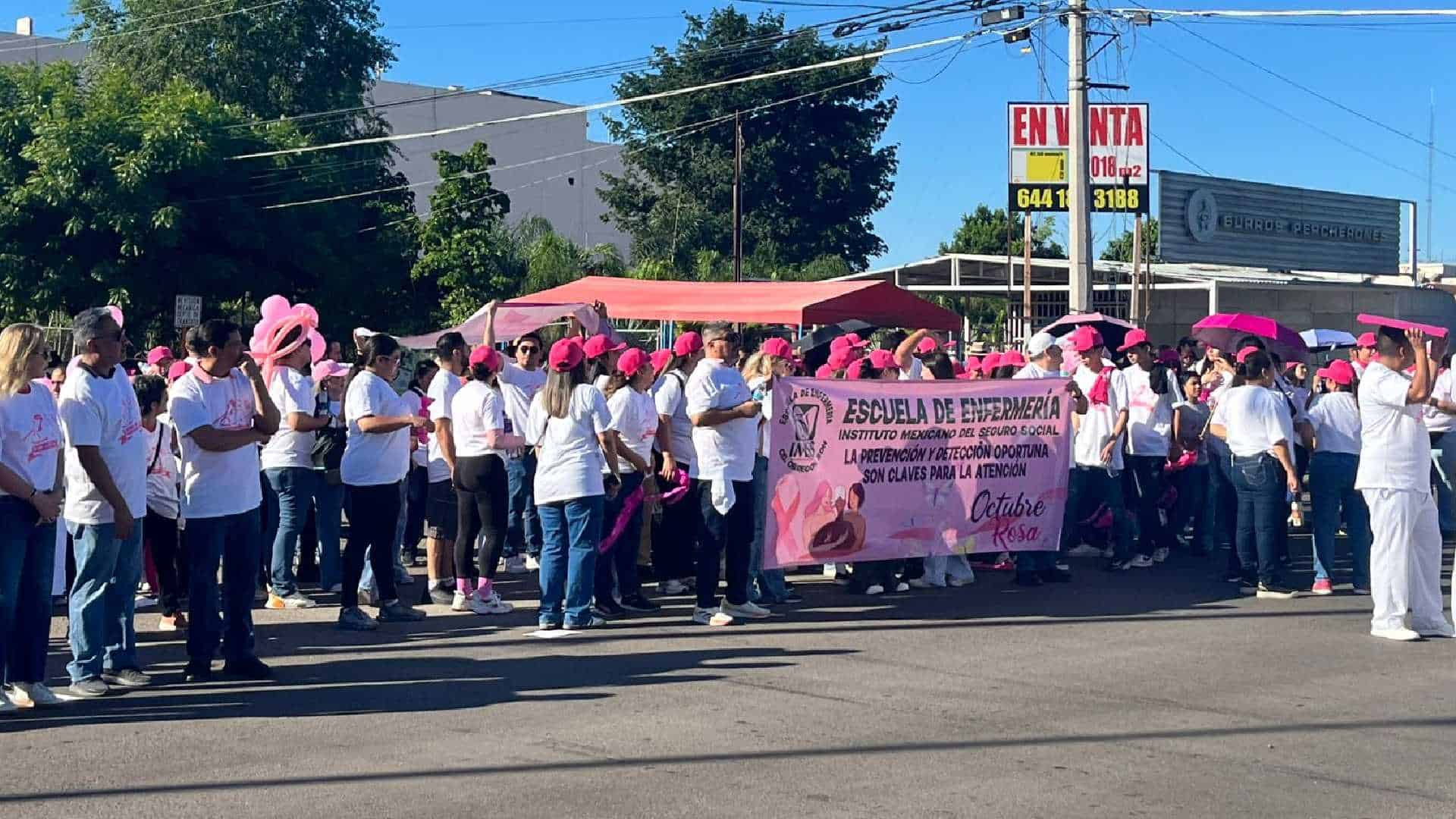 IMSS realiza Caminata Rosa para promover la detección oportuna del cáncer de mama