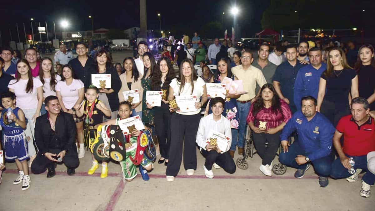 Reconocen talento de 15 navojoenses