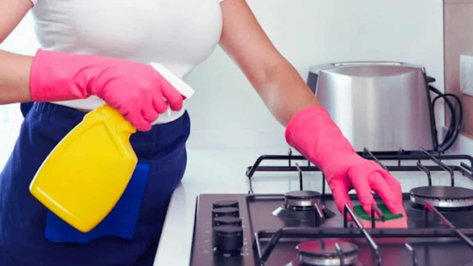¿Estufa de Gas o Eléctrica? Así se limpia cada una para un mantenimiento perfecto