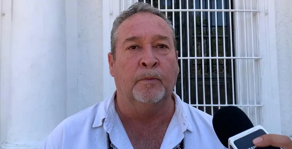 Gamaliel Cañedo Maciel, aclaró que la única forma de solicitar e iniciar el trámite de afiliación en Odepafa es contar con la licencia y la credencial de elector vigente, indicando que este es el primer filtro que debe pasar el interesado, para continuar con el resto del trámite