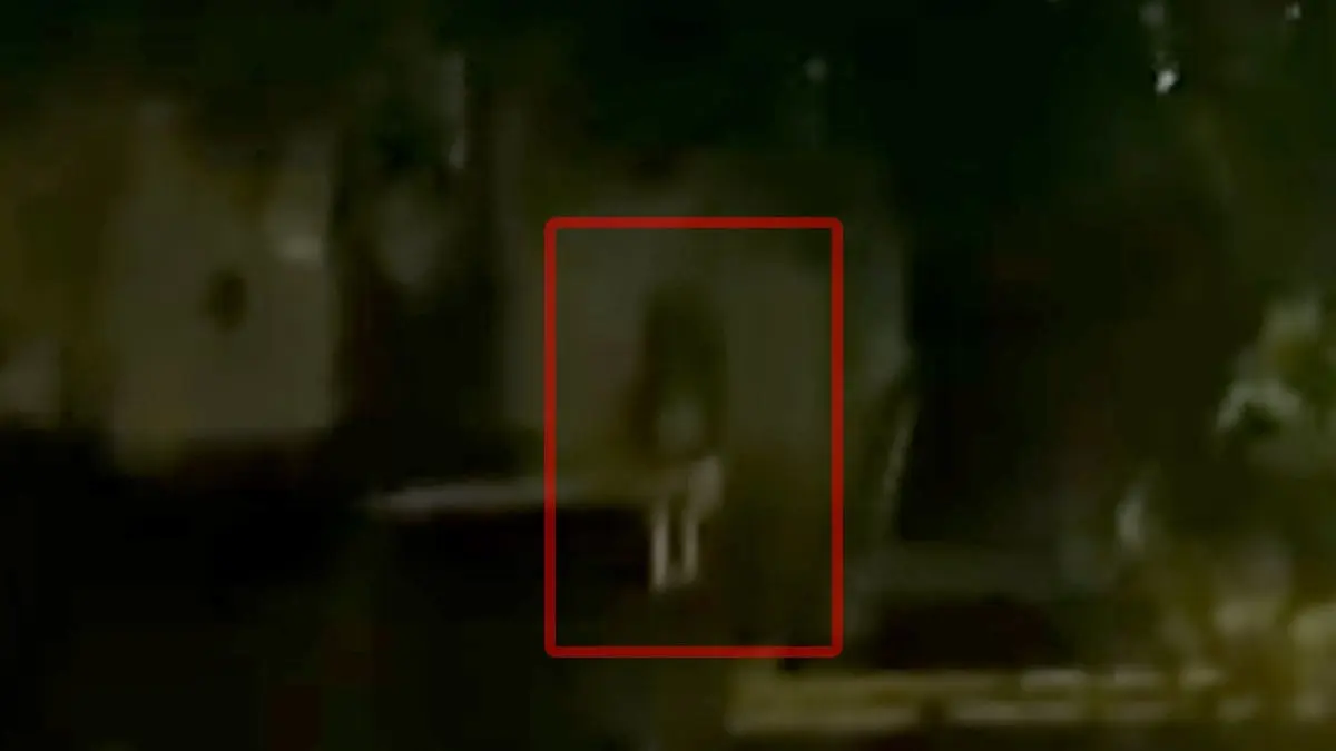 VIDEO | ¡Qué miedo! Captan niña fantasma dentro de un kínder en altas horas de la noche