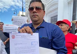Staus entrega pliego petitorio al Gobierno y Congreso de Sonora