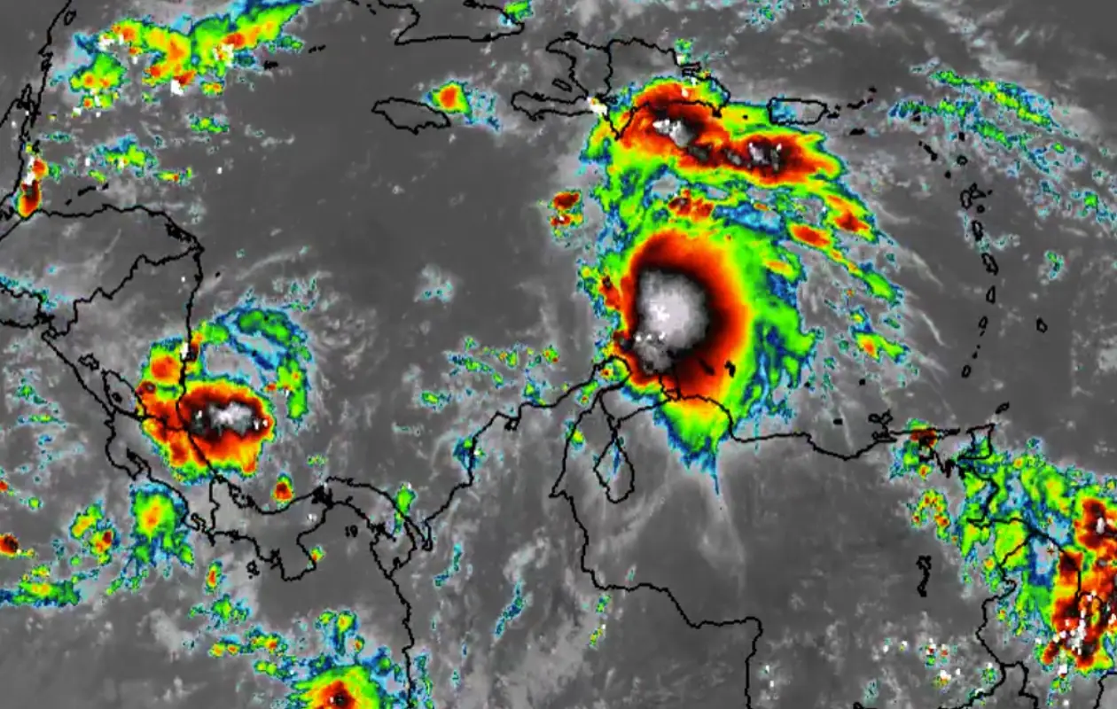 El fenómeno toma fuerza en el Caribe.