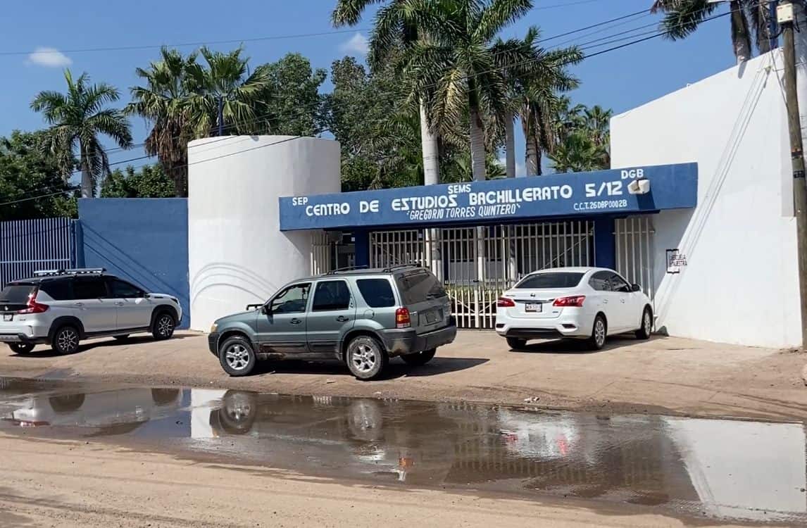 Por drenajes colapsados suspenden clases presenciales en el Pedagógico