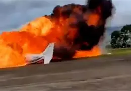 VIDEO | Instante exacto cuando un avión se estrella durante el despegue; el saldo, 2 muertos