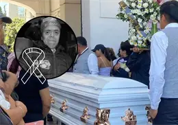 Dan último adiós a "Medio Metro Original" en Puebla; familiares y amigos piden justicia por su muerte Dan último adiós a "Medio Metro Original" en Puebla; familiares y amigos piden justicia por su muerte