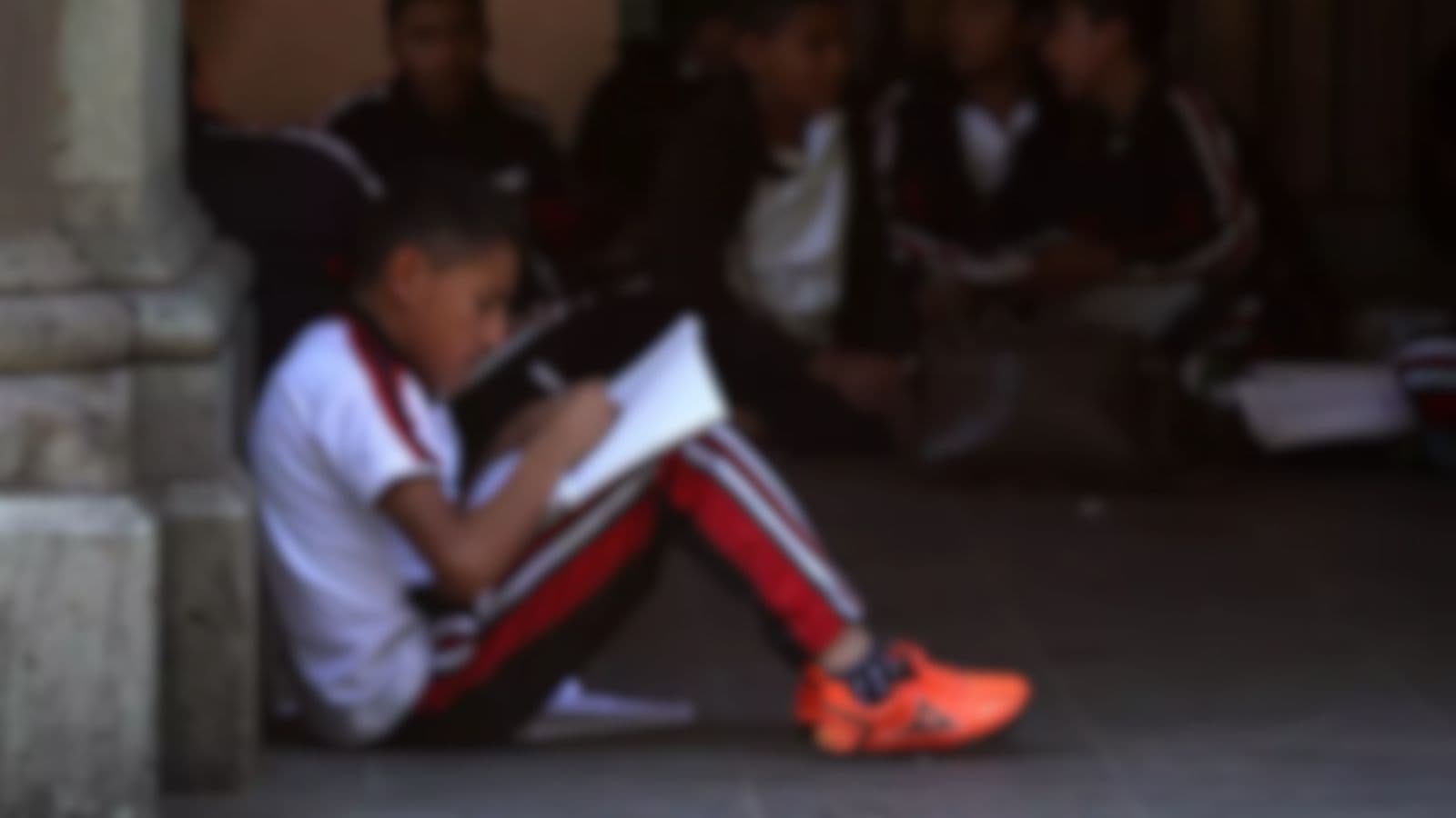 Escuela niega dar clases a niño de 5 años por padecer diabetes; padres denuncian discriminación