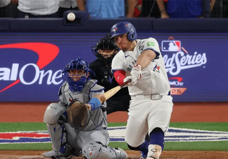 Blue Jays gana el primero de Serie Mundial: Alejandro Kirk hace historia al pegar jonrón