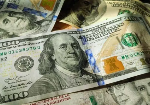 Precio del dólar hoy sábado 25 de octubre: El peso mexicano se debilita ante inflación en EU