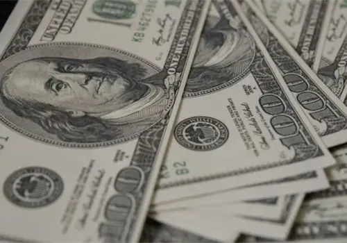 Precio del dólar hoy domingo 26 de octubre: Peso sigue en retroceso