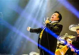 Netflix presenta a Juan Gabriel como nunca antes; su vida en Debo, puedo y quiero Netflix presenta a Juan Gabriel como nunca antes; su vida en Debo, puedo y quiero