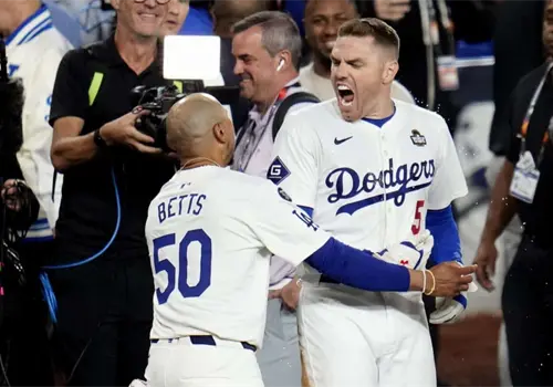 Dodgers toma ventaja 2-1 en la Serie Mundial Dodgers toma ventaja 2-1 en la Serie Mundial