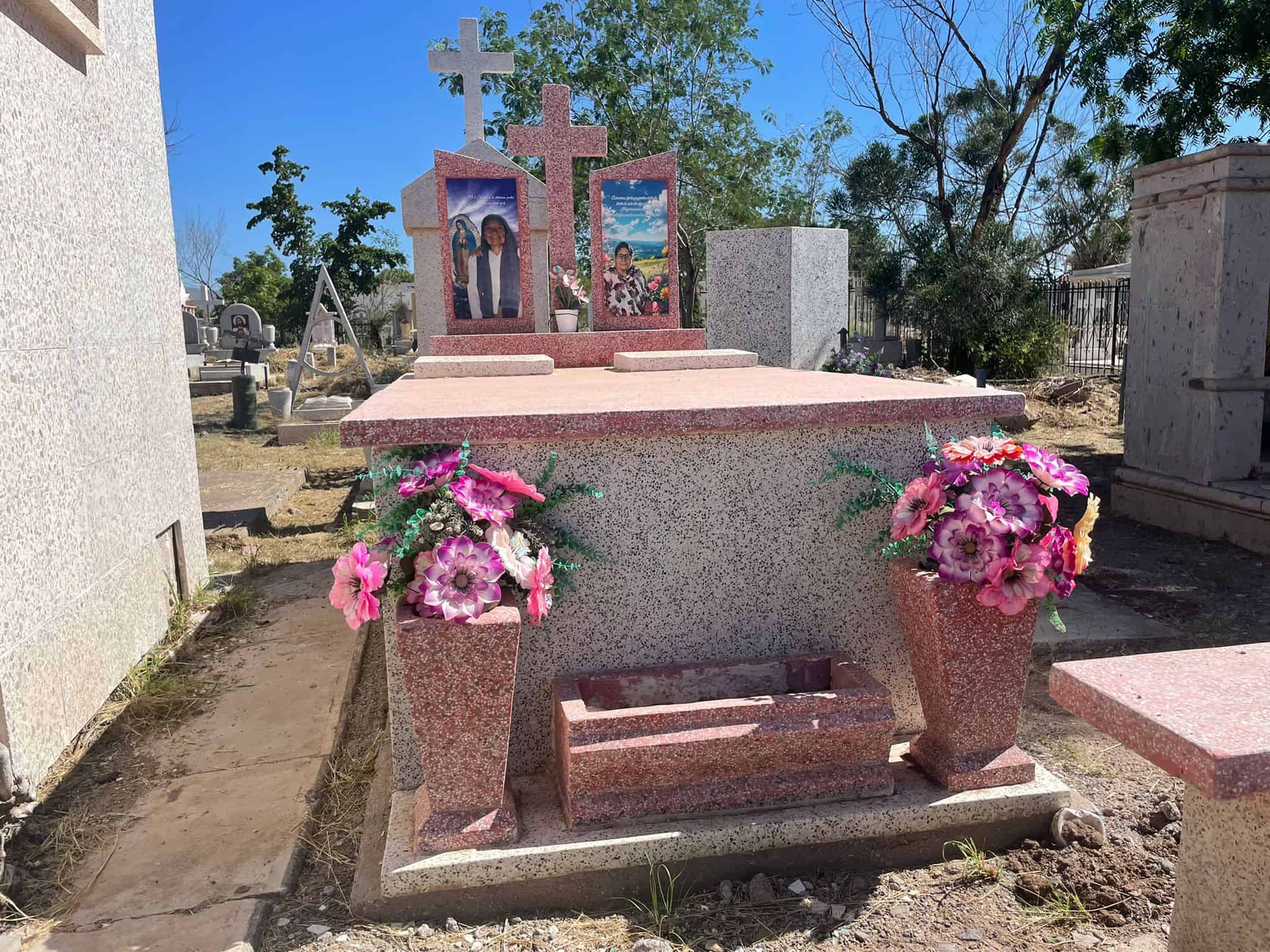 Salud Municipal de Cajeme pide evitar llevar flores naturales a difuntos durante Día de Muertos 2025