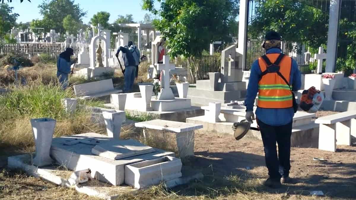 Alista Navojoa sus panteones