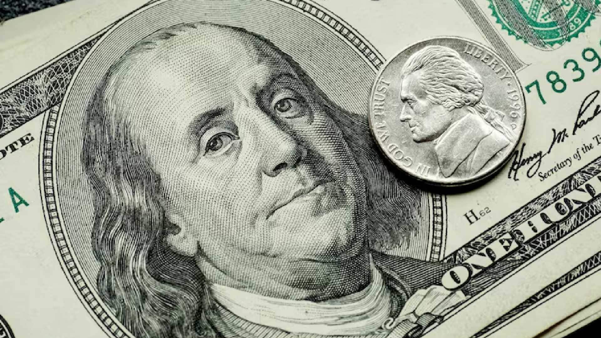 Precio del dólar hoy jueves 30 de octubre:  El peso se debilita frente a la divisa estadounidense 