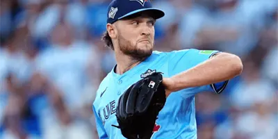 Trey Yesavage impone récord y Toronto está a un juego del título de la Serie Mundial Trey Yesavage impone récord y Toronto está a un juego del título de la Serie Mundial