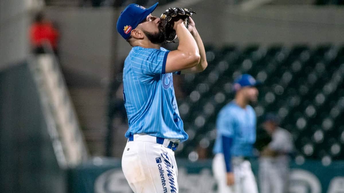 Cañeros de Los Mochis rescata el del honor ante Obregón en entradas extra