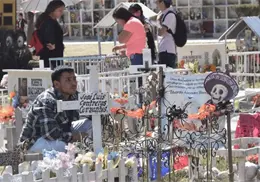 Visitar a seres queridos es panteones es bueno para la salud mental, según la ciencia Visitar a seres queridos es panteones es bueno para la salud mental, según la ciencia