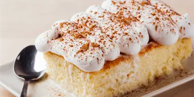 ¡Postre Rápido! Prepara el Pastel de Tres Leches más delicioso sin prender el horno