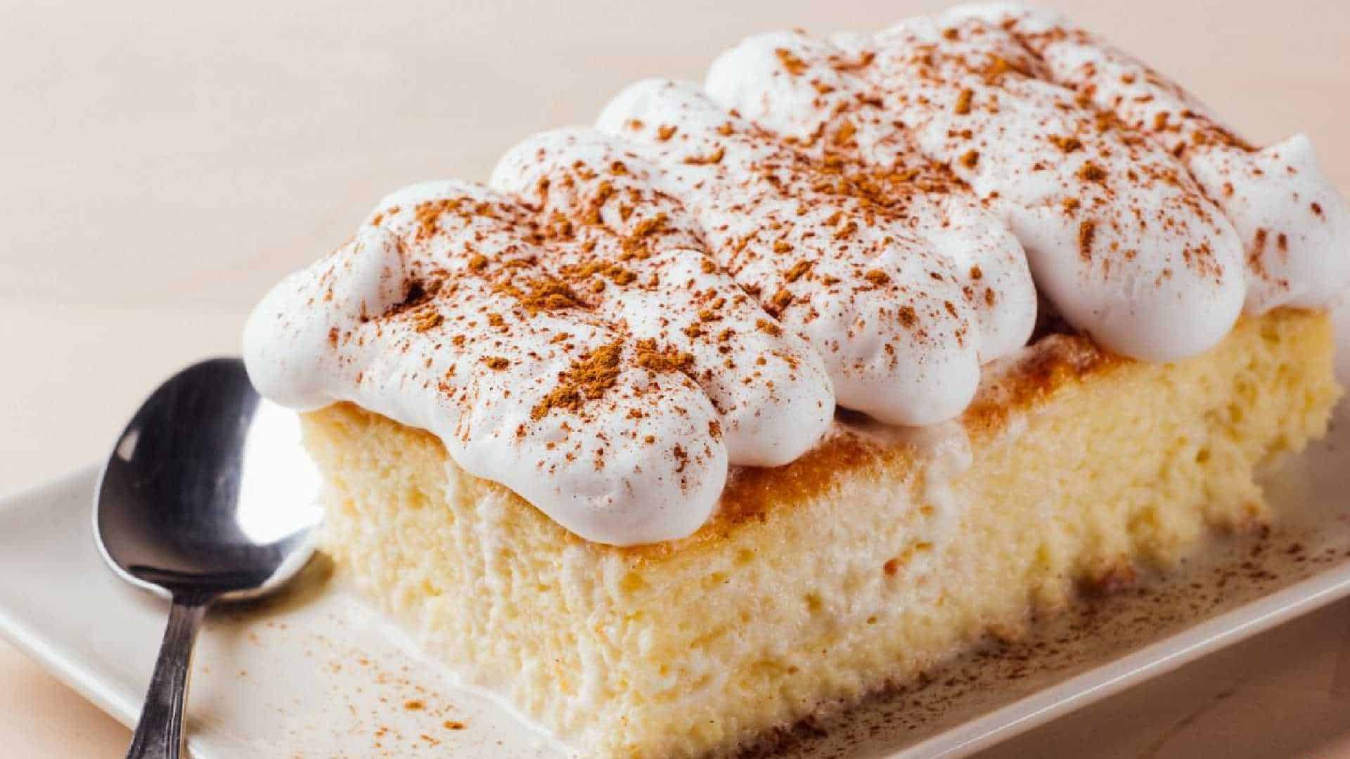 ¡Postre Rápido! Prepara el Pastel de Tres Leches más delicioso sin prender el horno