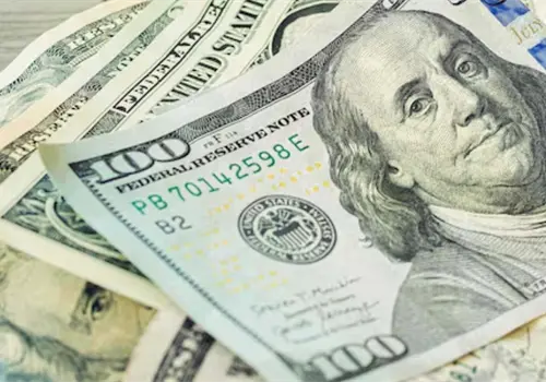 Precio del dólar hoy viernes 31 de octubre: el peso mexicano cierra la semana con nueva caída