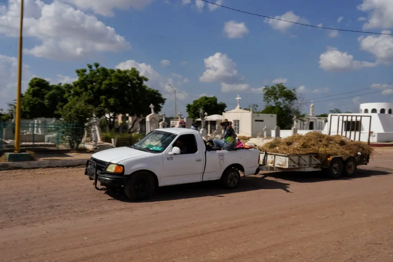 Al 100% los panteones para Día de Muertos